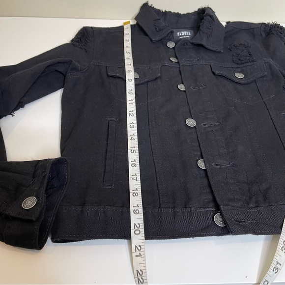 Almost Famous Distressed Denim Jacket - Picture 8 of 11